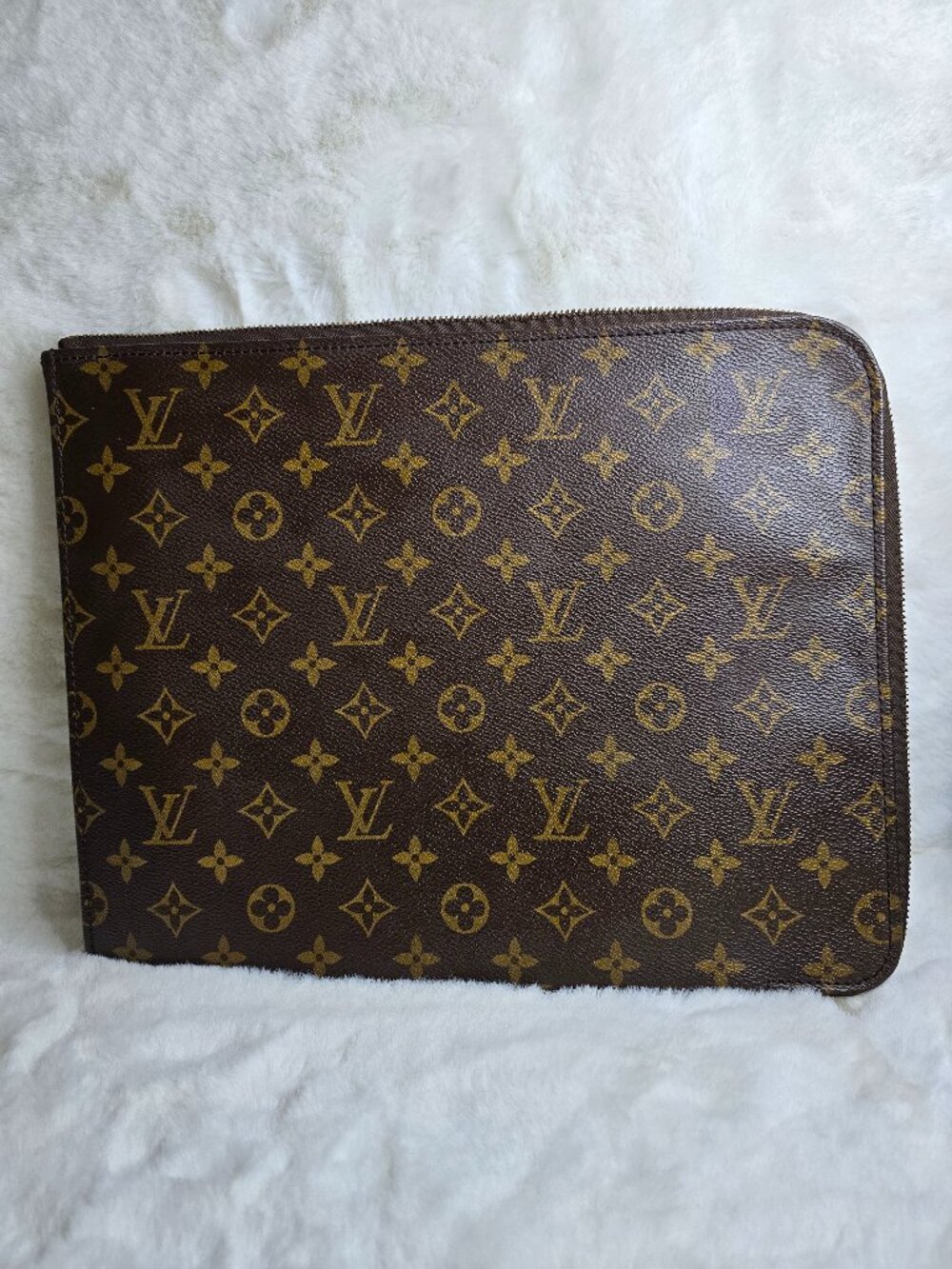 Louis Vuitton Monogram Poche Documents  13"x10.5"